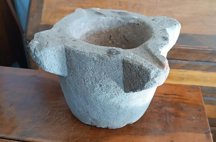 Mortaio in pietra XVII secolo italia-photo-2