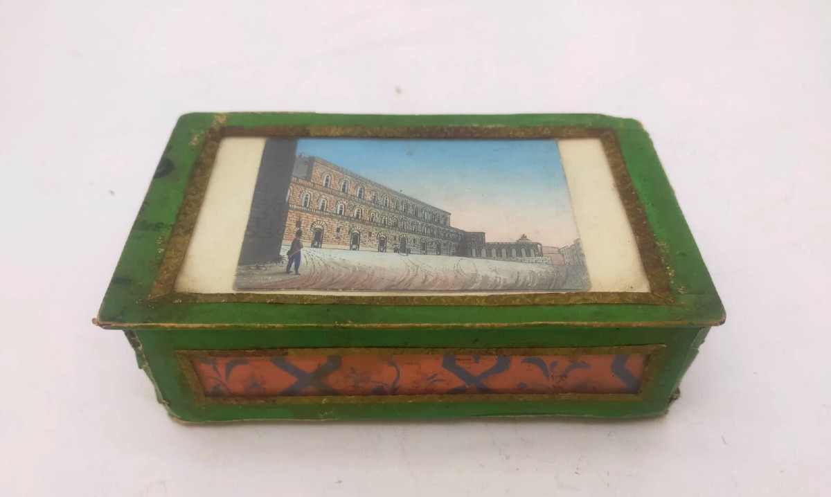 Scatolina monacale XIX secolo, carta ,cartone , dipinto Palazzo Pitti, XVIII sec. italia