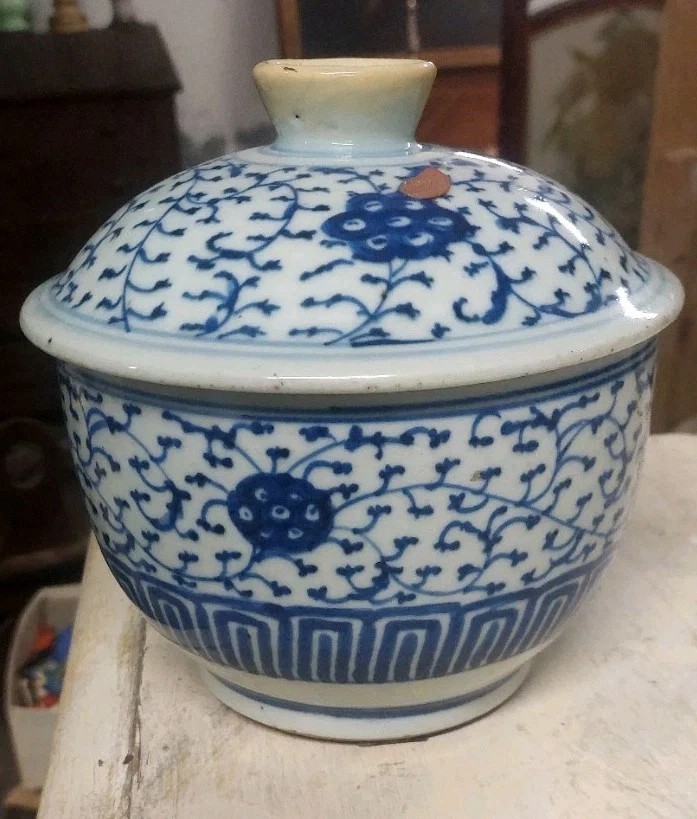 ANTICA GIARA IN PORCELLANA CINA BIANCO-BLU PERIODO QING XIX SECOLO