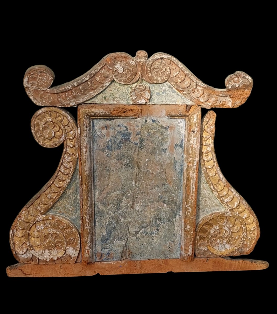 Antica edicola barocca del XVII secolo