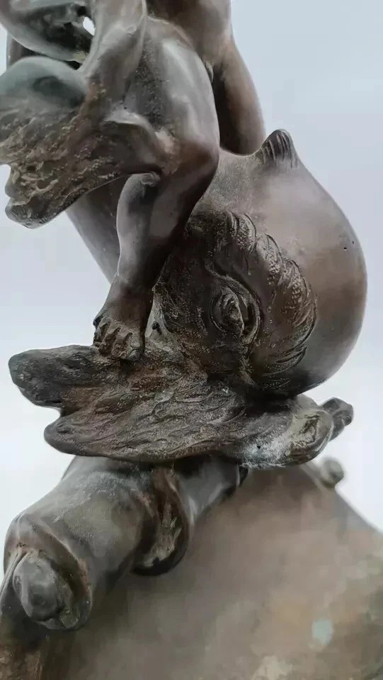 Scultura in bronzo antico " bambino delfino" firmata Vincenzo Cinque fine sec XIX '800-photo-5