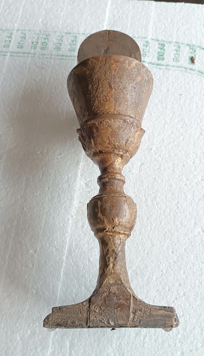 Antico calice in legno dorato decorativo liturgico-photo-1