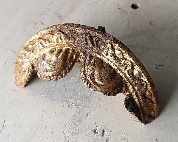 Corona da edicola frammento legno dorato XVIII secolo-photo-2