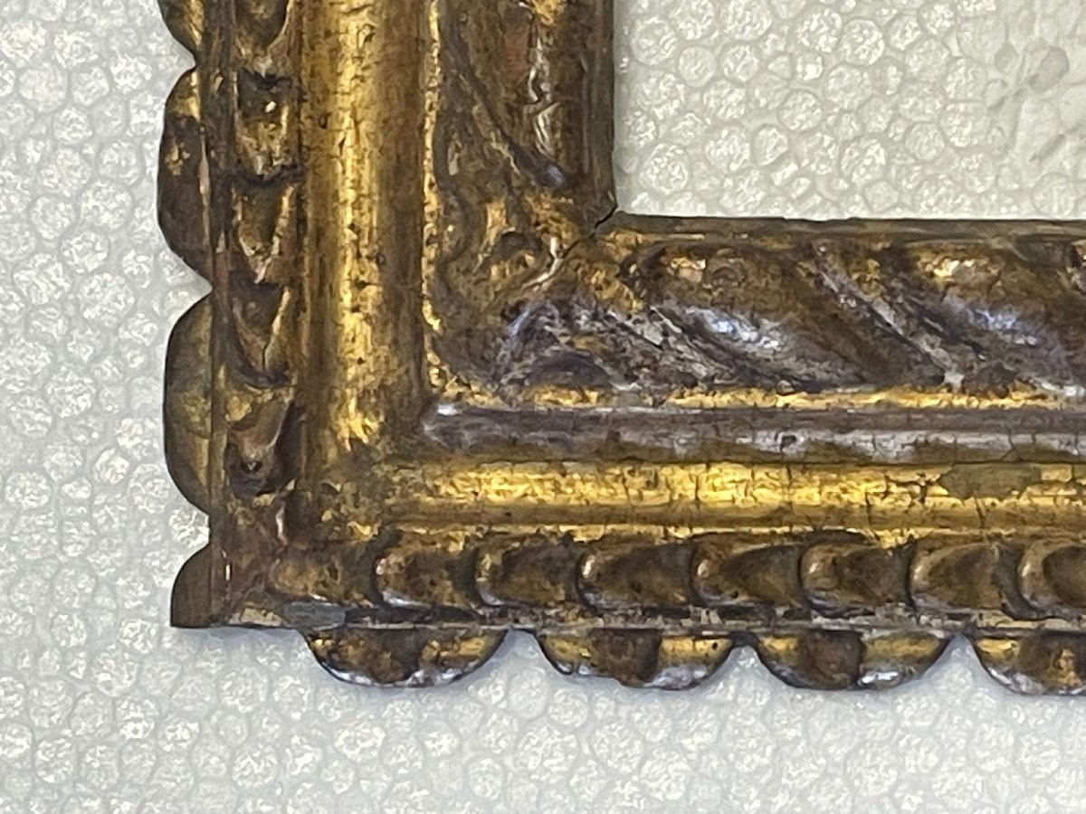 Antica cornice in legno intagliato e dorata a oro zecchino , XVII secolo ,Italia centrale-photo-3