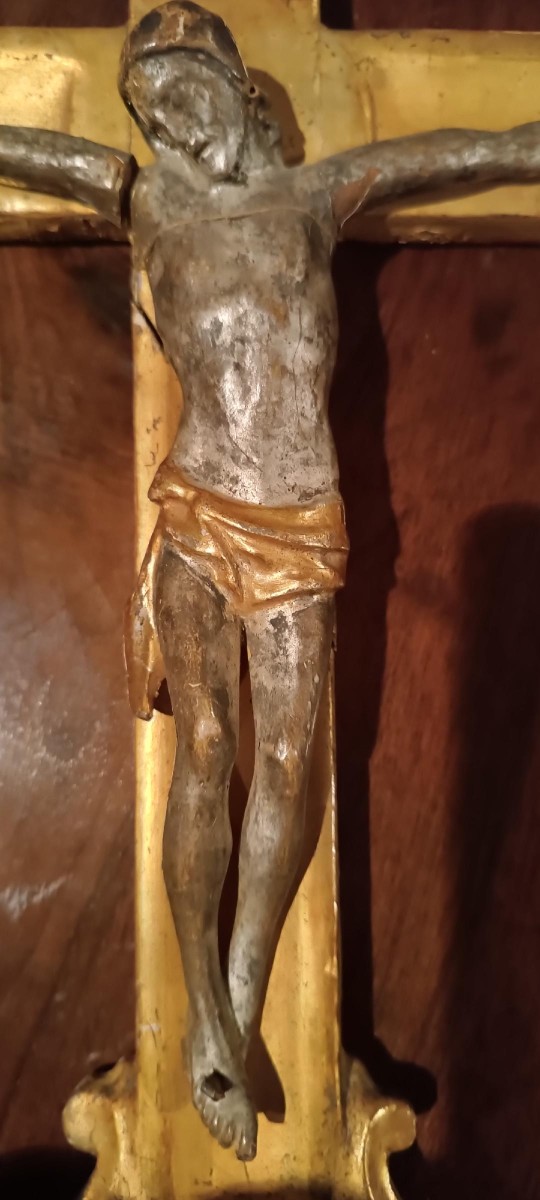 Antico grande crocifisso in legno dorato con cristo XVIII secolo italia-photo-2