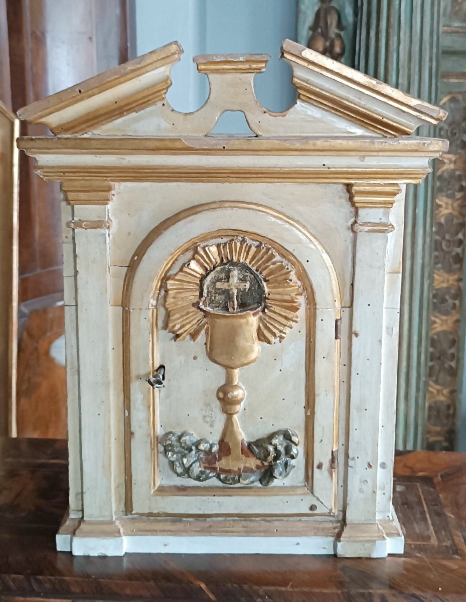 Antico tabernacolo legno laccato e dorato , Toscana XVIII secolo