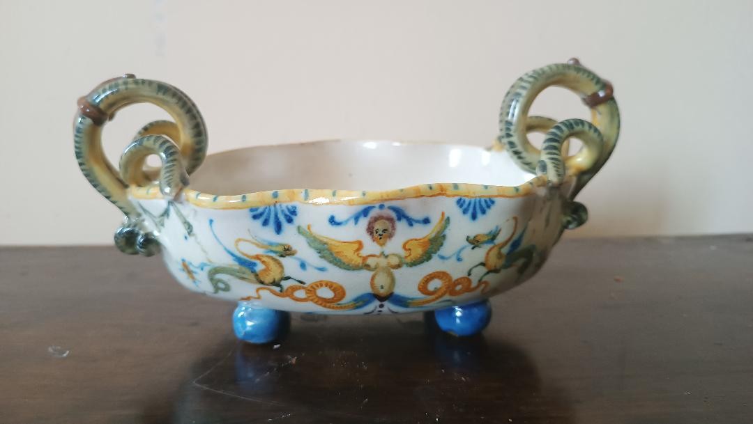 Antica maiolica XVIII secolo , Centrotavola