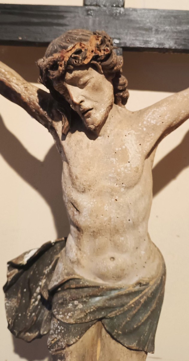 Antico grande cristo in legno policromo fine XVII secolo --photo-1
