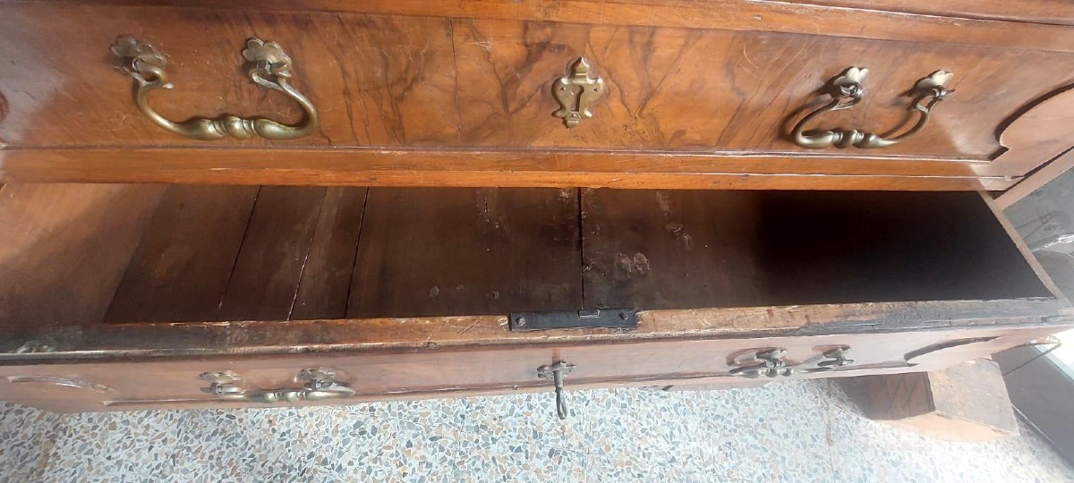 Antico cassettone in noce XVII secolo-photo-3