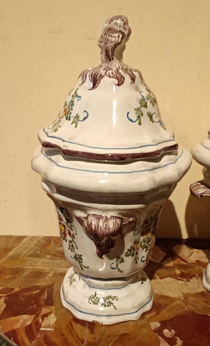 Coppia di vasi in maiolica decorata XVIII secolo Francia-photo-4