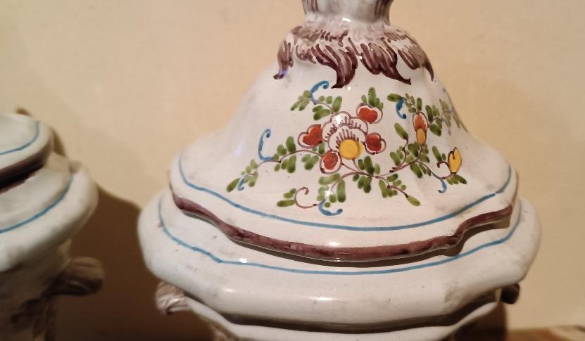 Coppia di vasi in maiolica decorata XVIII secolo Francia-photo-7