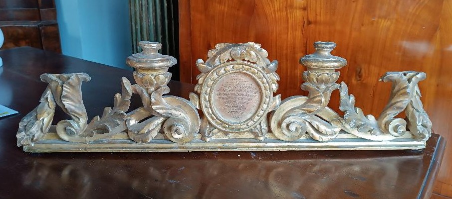 Antico portacandele con cartagloria in legno dorato XVIII secolo-photo-3