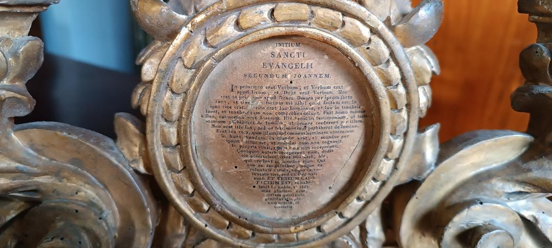 Antico portacandele con cartagloria in legno dorato XVIII secolo-photo-1