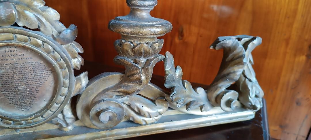 Antico portacandele con cartagloria in legno dorato XVIII secolo-photo-4