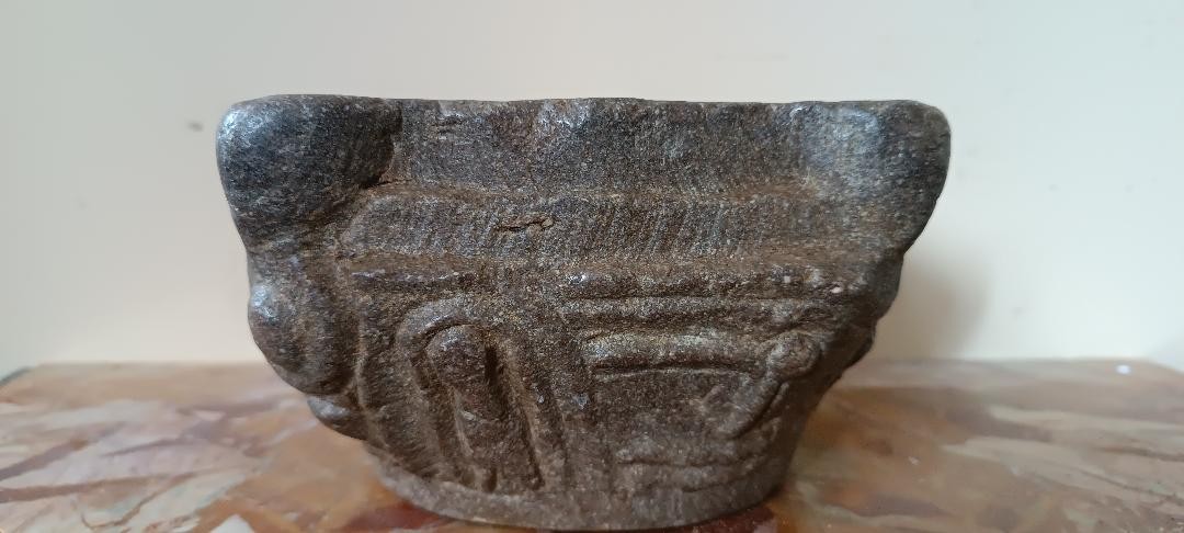 Antico mortaio in pietra -photo-7