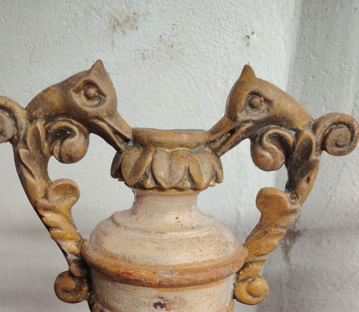 Coppia antiche portapalme barocche in legno  intagliato e laccato.  XVIII secolo. Italia-photo-5