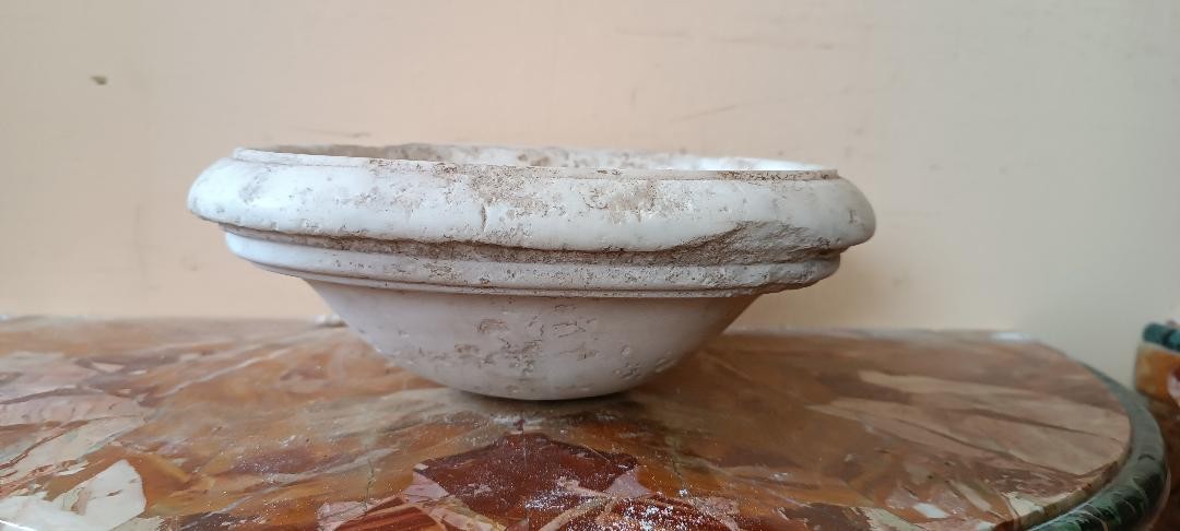 Piccola acquasantiera antica in marmo XVII secolo toscana-photo-4