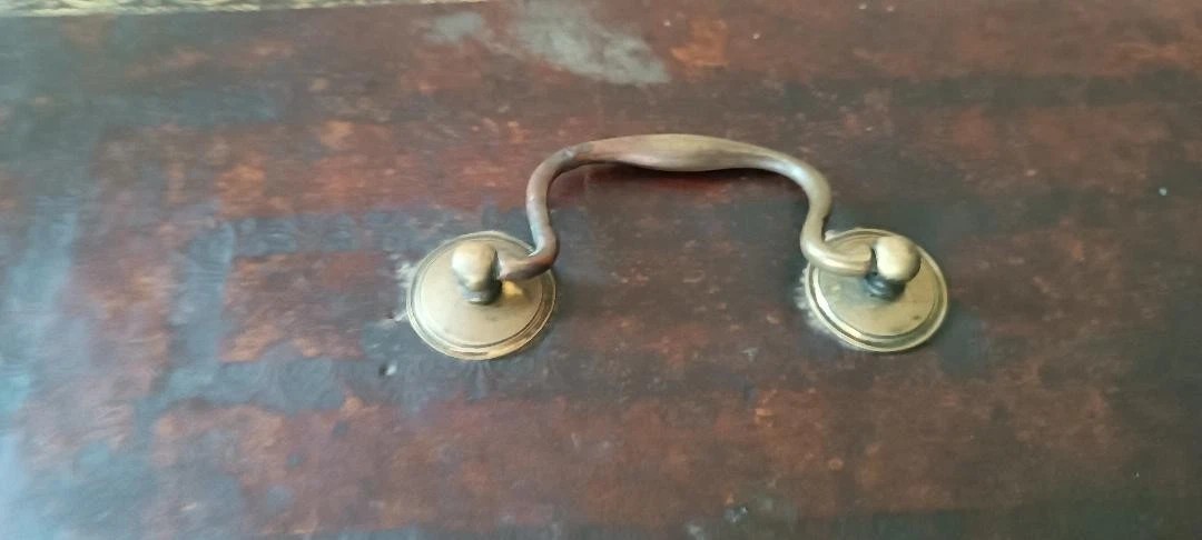 Cofanetto , Bauletto , rivestito in pelle decorato . XVII secolo-photo-5