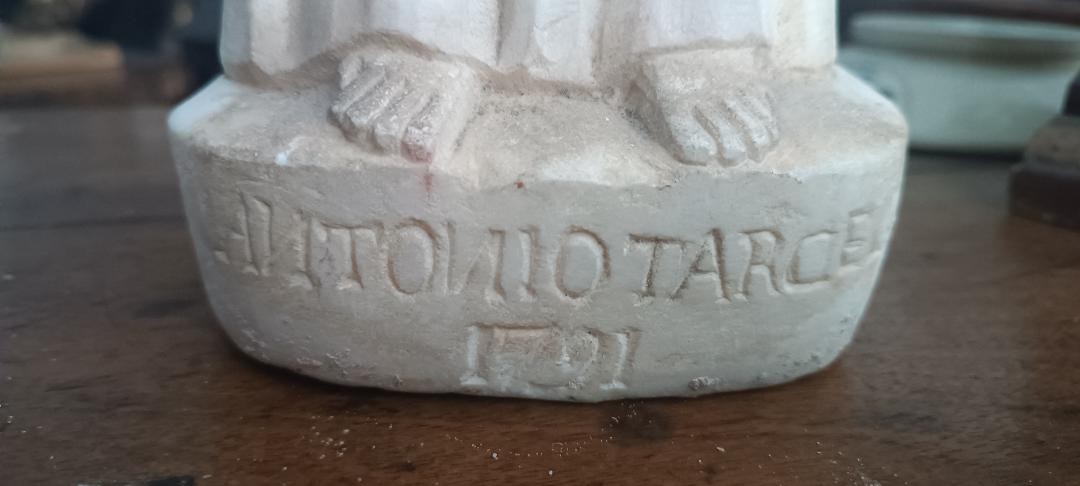 Antica scultura in marmo raffigurante Santa Lucia-photo-2