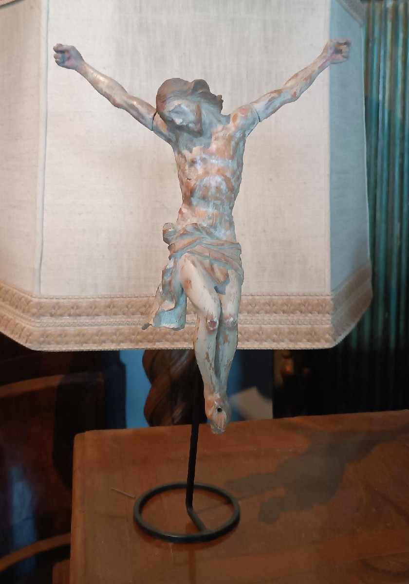 Antico cristo in legno policromo XVII secolo Italia