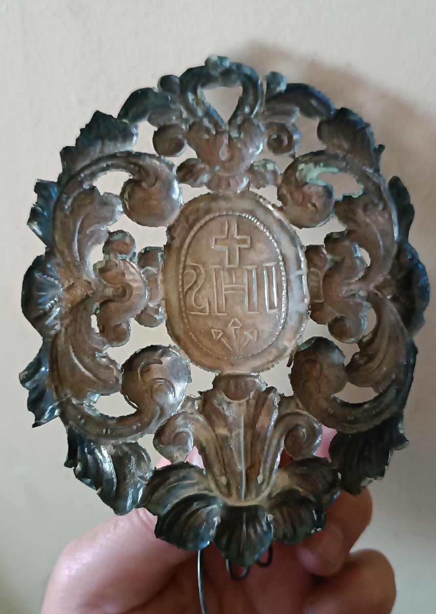 Artigianato italiano del XIX secolo. acquasantiera in argento con bacinella rimovibile.-photo-2