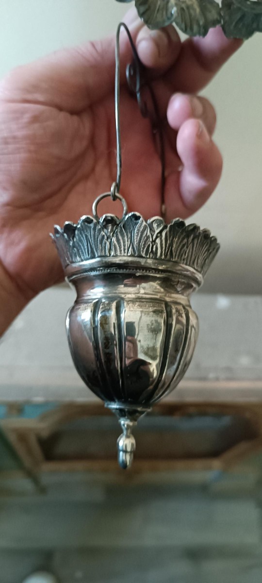 Artigianato italiano del XIX secolo. acquasantiera in argento con bacinella rimovibile.-photo-4