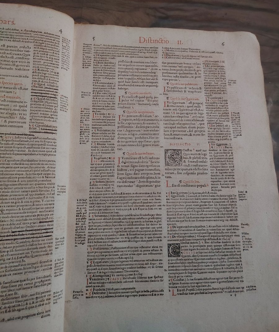 Decretum Divi Gratiani,  1560, Hugues de la porteLione -photo-1