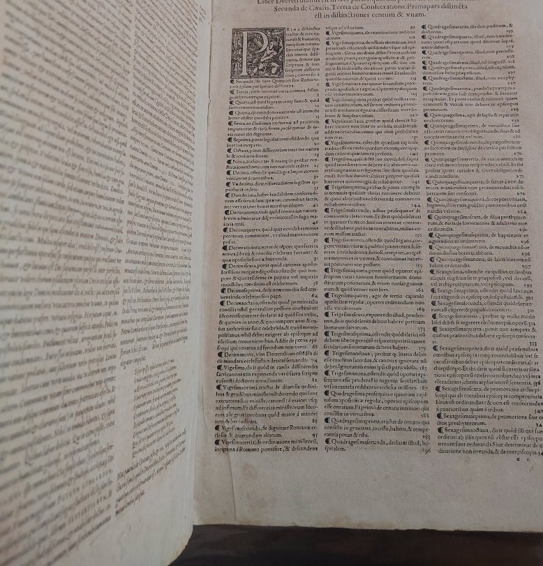 Decretum Divi Gratiani,  1560, Hugues de la porteLione -photo-5