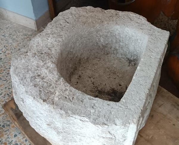 Antica vasca da fontana in pietra scolpita Toscana XVII\XVIII secolo-photo-5
