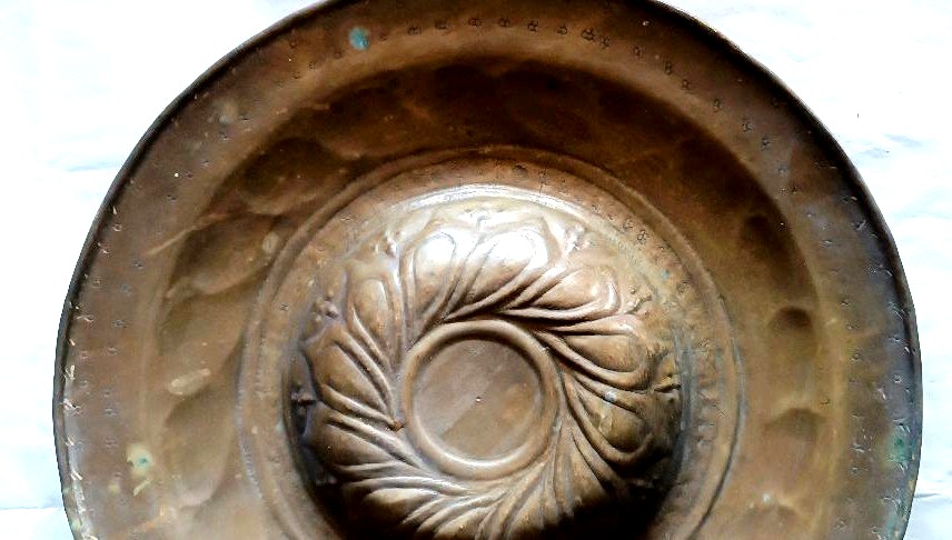 Antico piatto da elemosina in ottone , XVII secolo -ELEMOSINIERE-photo-1