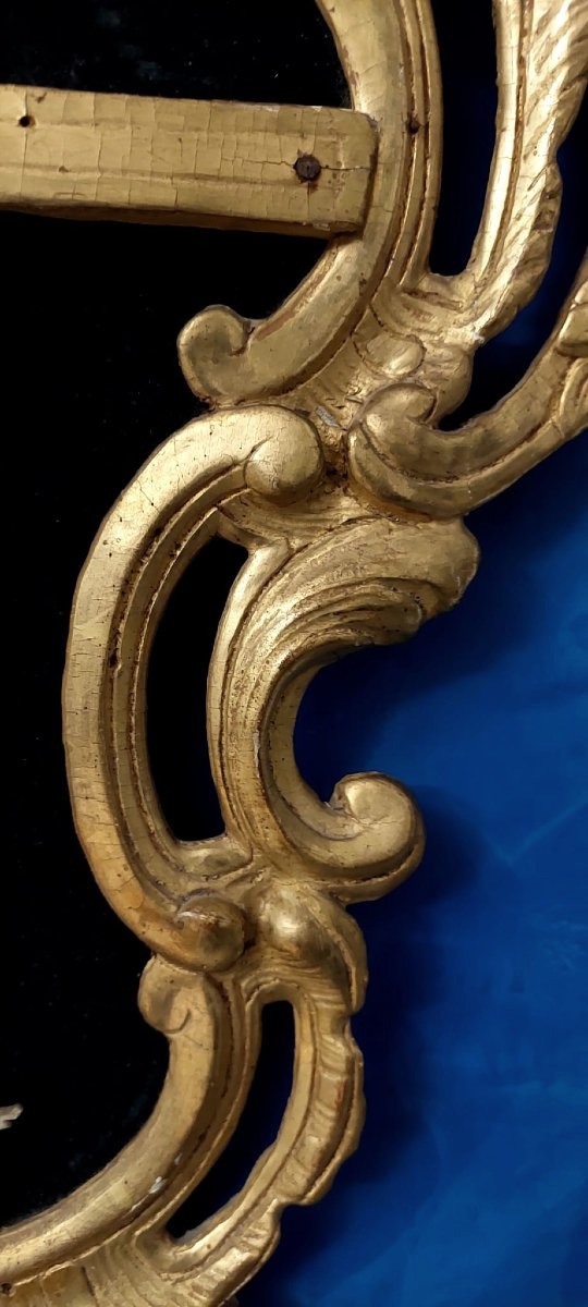 Antico cornice con crocifisso, in legno  intagliato e dorato, XVIII secolo-photo-6