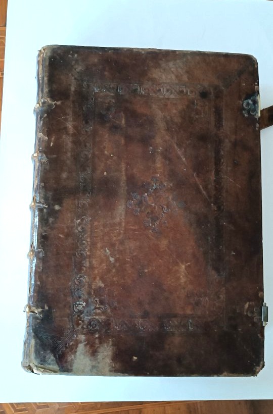 Messale romano datato 1724 ex typografhia balleoniana -