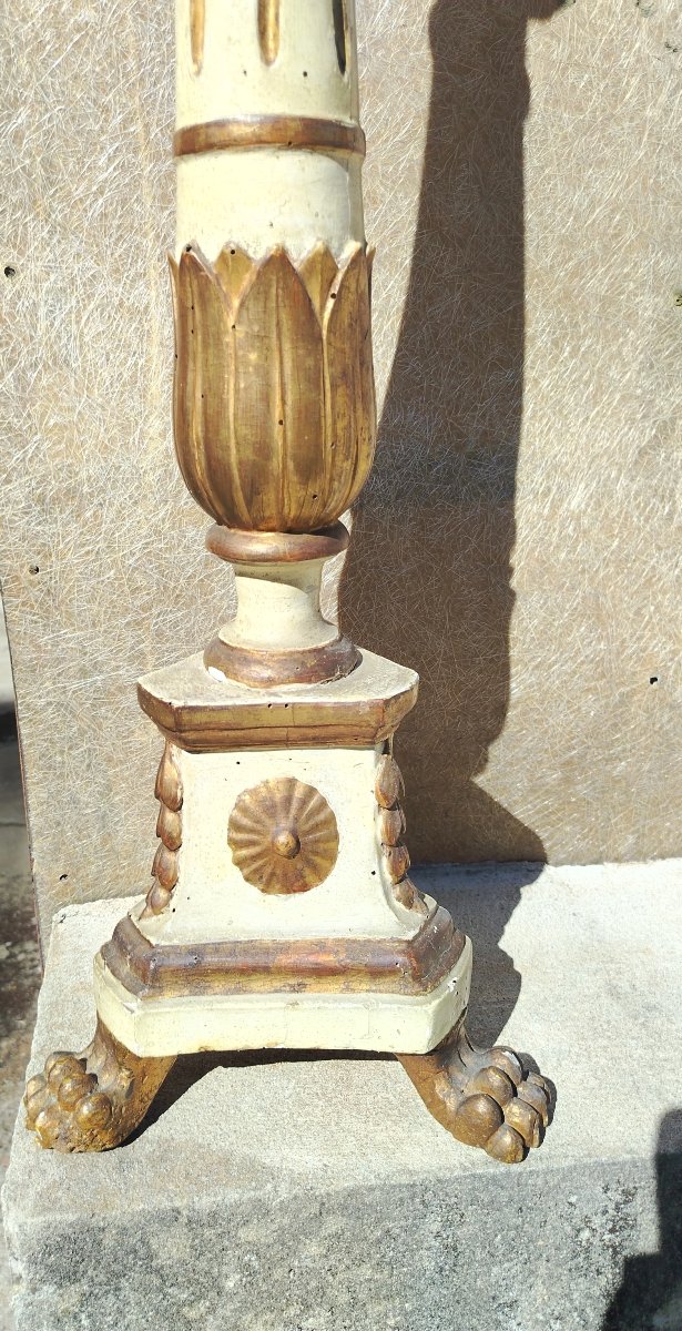 Grande  candeliere antico in legno intagliato, laccato e dorato-photo-1