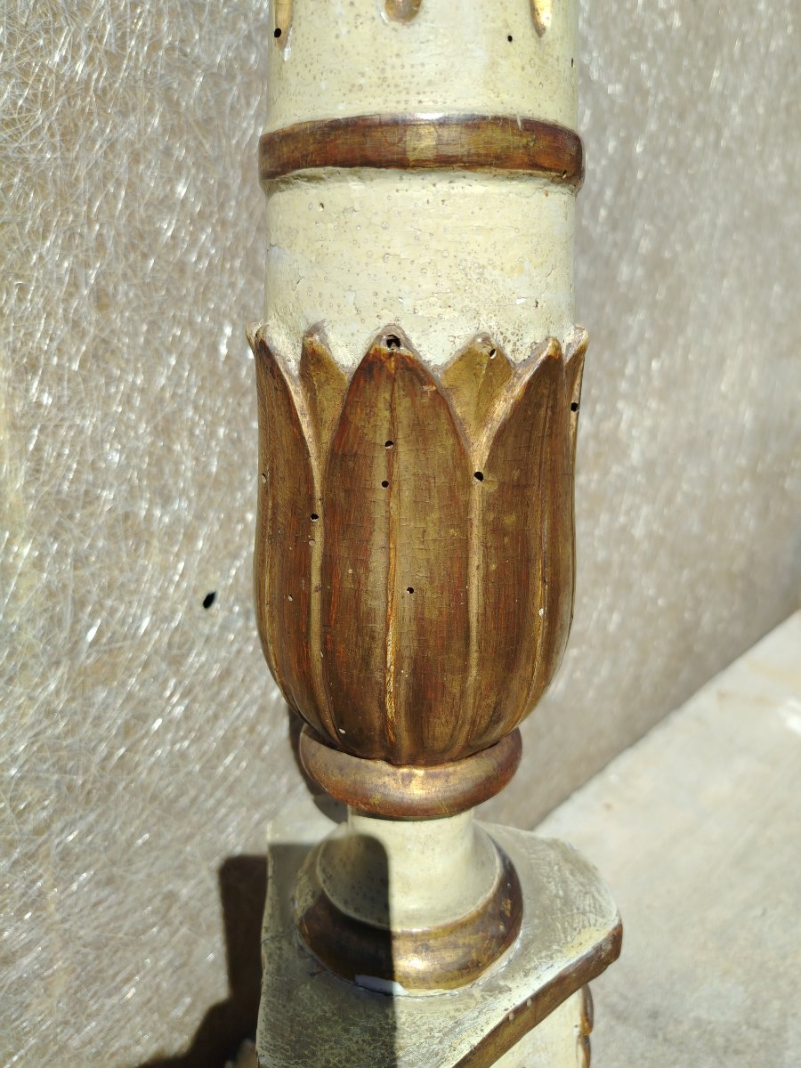 Grande  candeliere antico in legno intagliato, laccato e dorato-photo-4