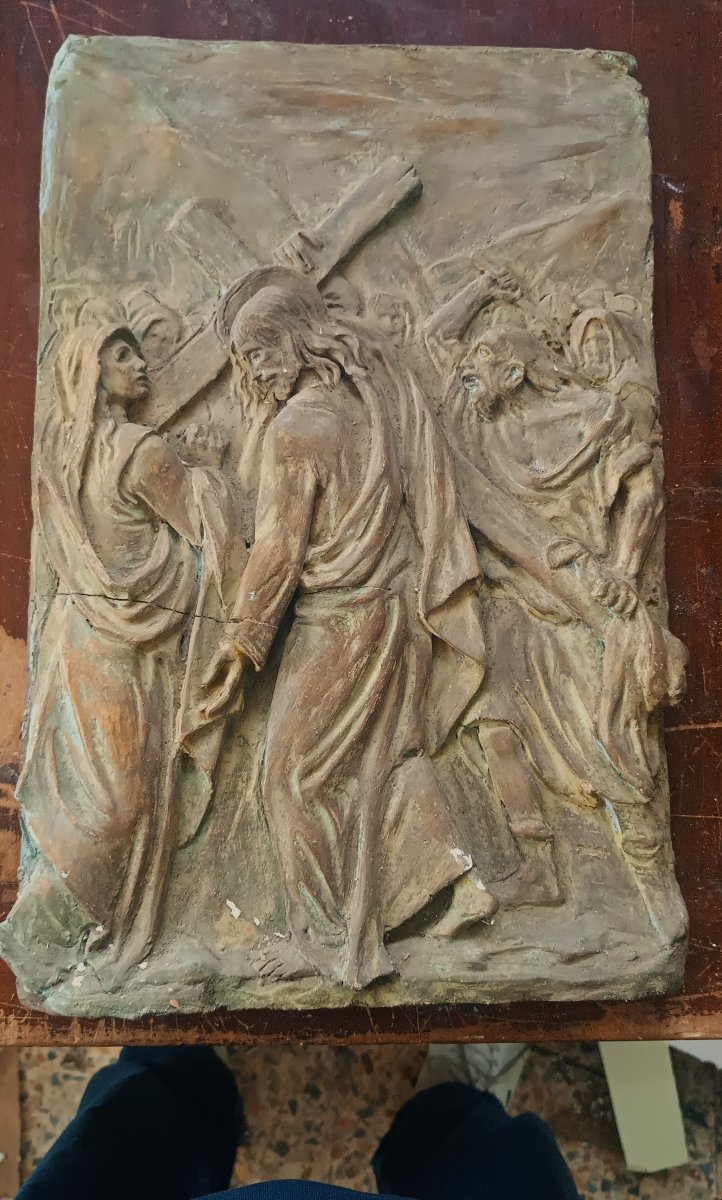 targa terracotta antica edicola bassorilievo cristo che porta la croce terracotta