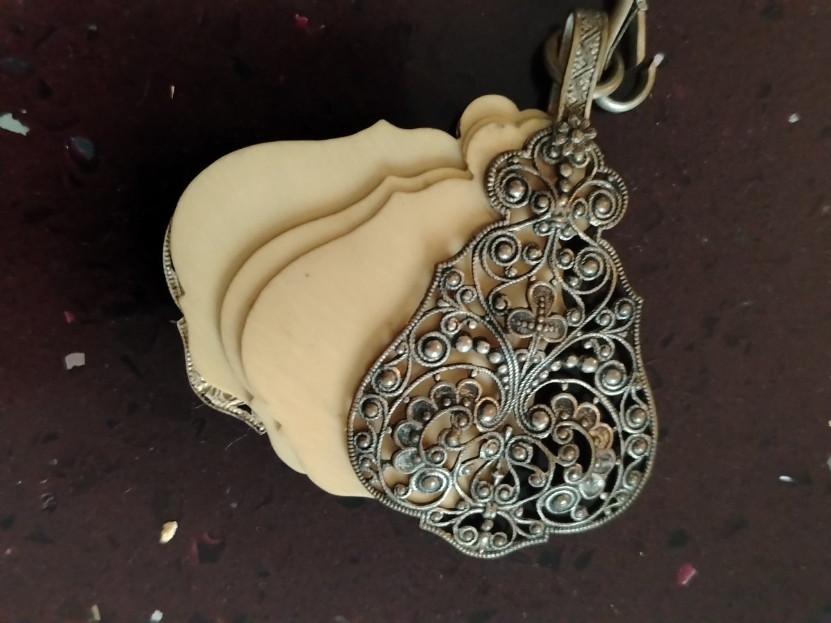 Chatelaine vittoriano in metallo argentato-photo-3