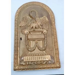 Portale tabernacolo ,ciborio , in legno dorato con pellicano fine 700