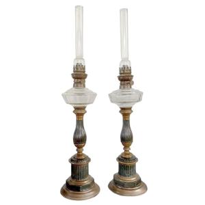 Coppia di antiche lampade a olio in metallo e vetro in stile Impero del XIX secolo