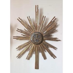Antica  raggera in legno dorato , XVIII secolo 85 cm