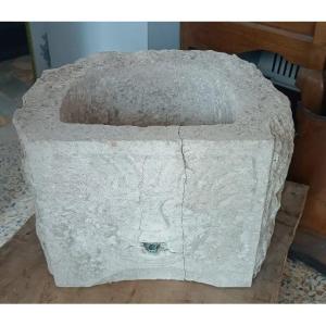 Antica vasca da fontana in pietra scolpita Toscana XVII\XVIII secolo