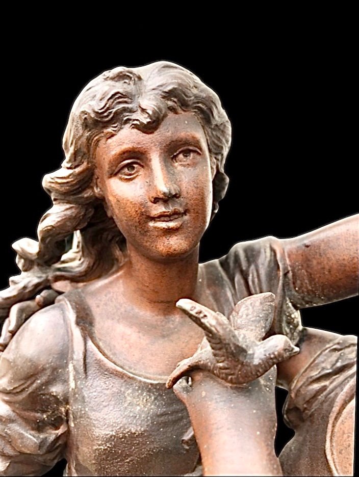 Scultura in bronzo raffigurante due fanciulle con uccellini.Firma Hippolyte Moureau -photo-2