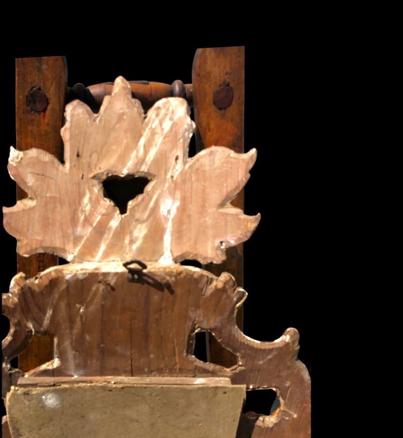 Specchiera in legno scolpito con motivi vegetali, rocaille e foglia oro.Venezia.-photo-2