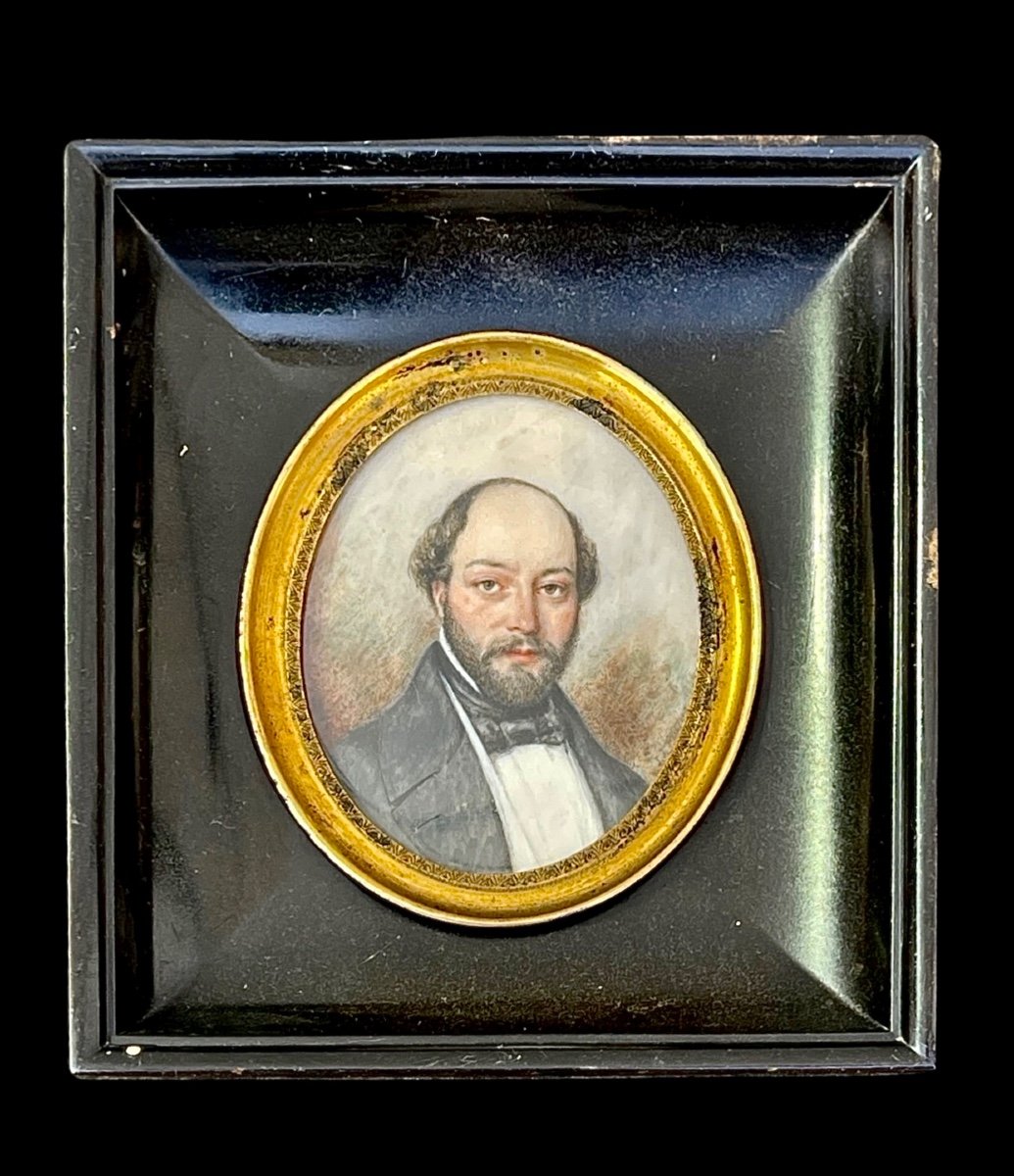 Miniatura incorniciata raffigurante personaggio maschile.Firma e data 1846.