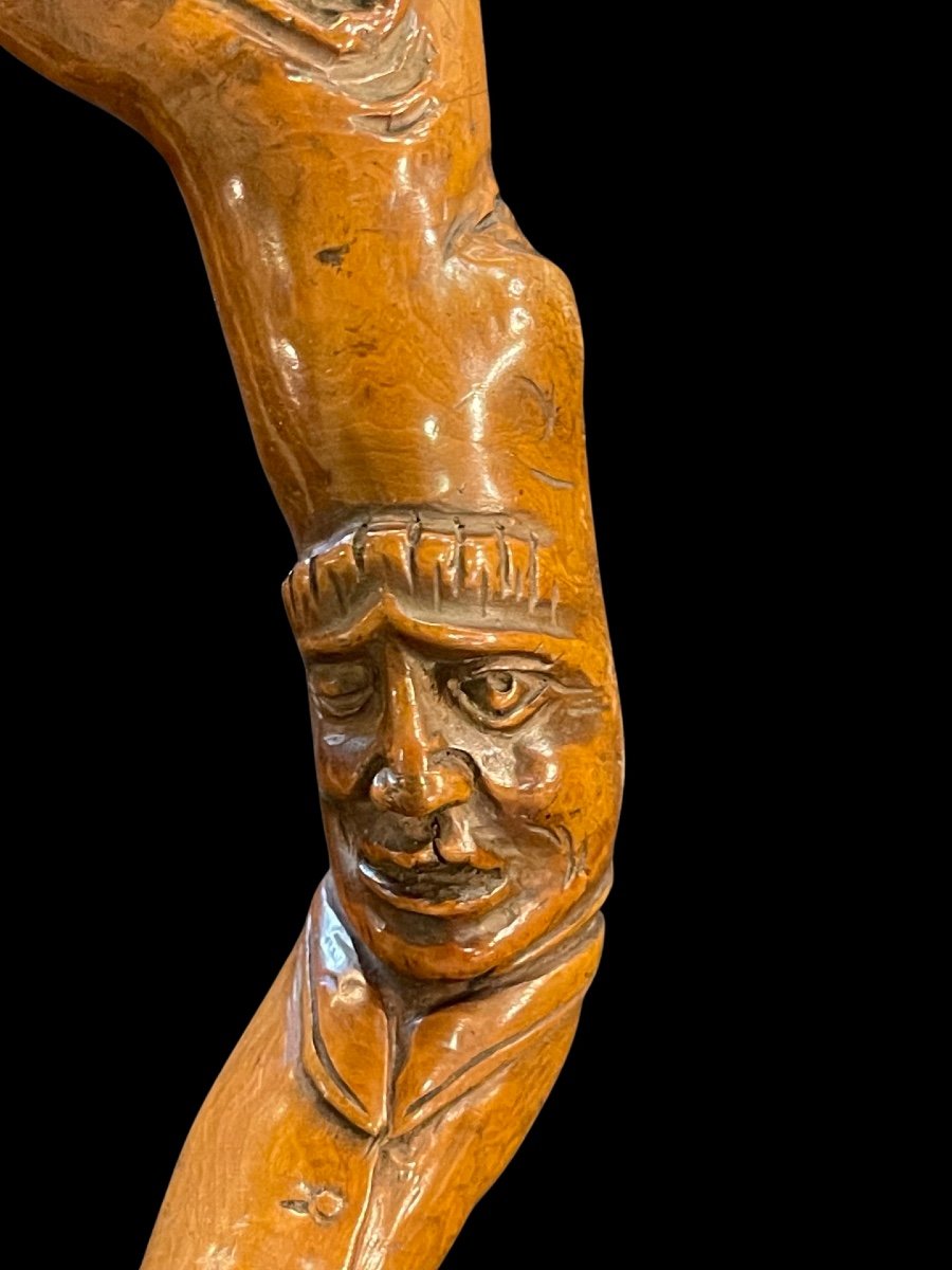 Bastone popolare in legno di bosso con due figure grottesche e serpente.-photo-3