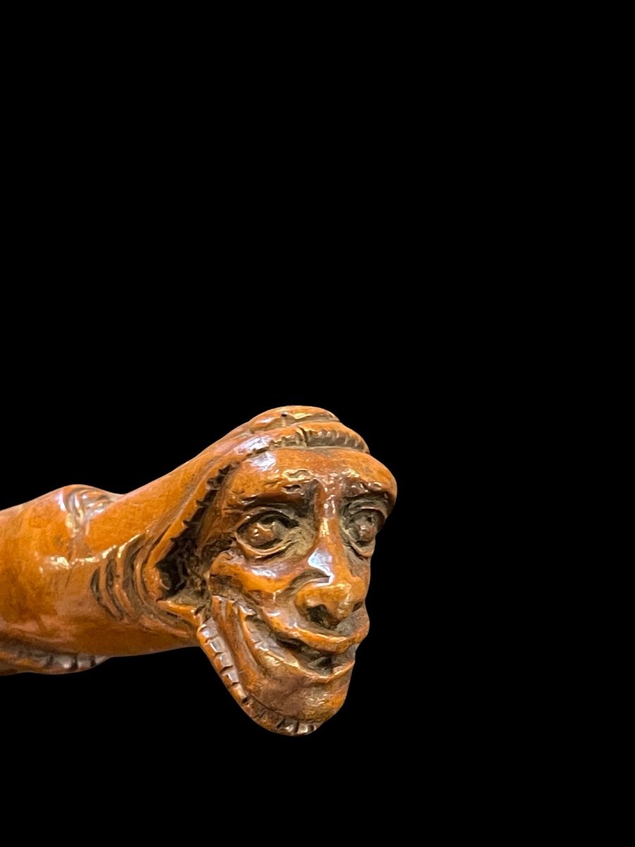 Bastone popolare in legno di bosso con due figure grottesche e serpente.-photo-4