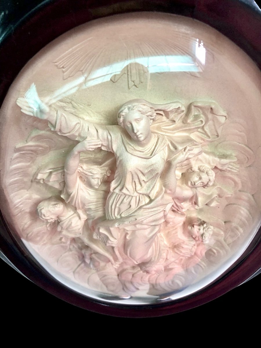 Bassorilievo in schiuma di mare ( magnesite ) raffigurante ascensione di Maria al Cielo.-photo-2