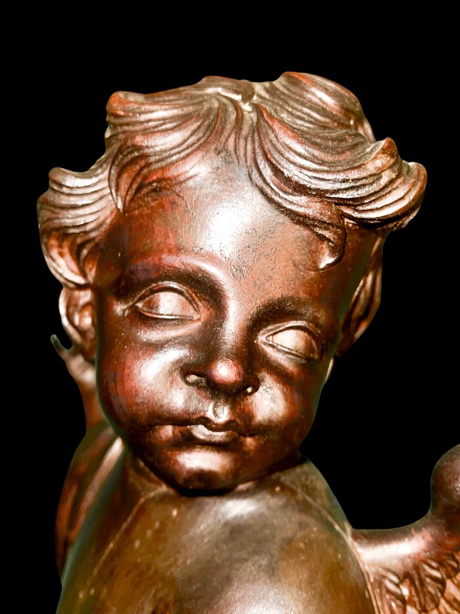 Coppia di angeli a figura intera in legno scolpito ,non dipinto,da appendere a parete .Liguria.-photo-2