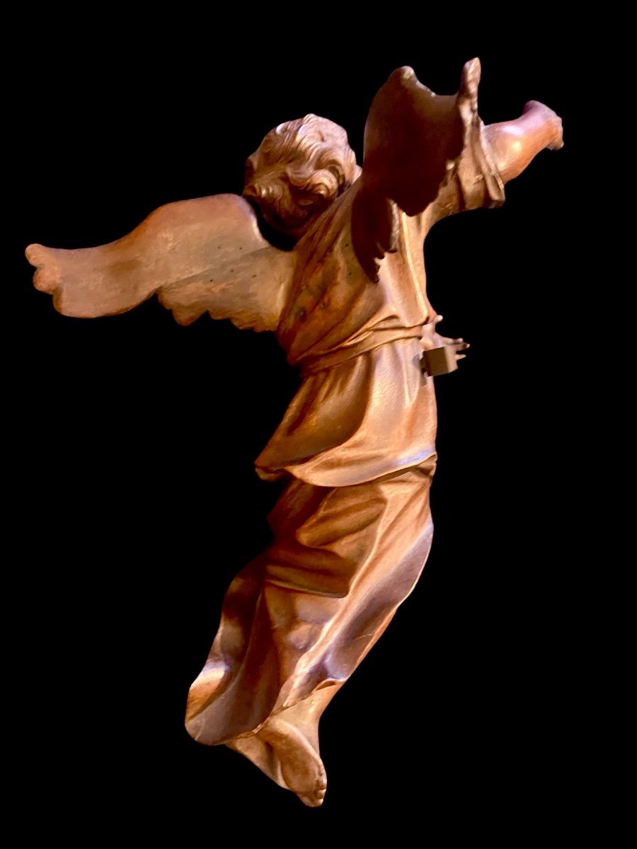 Coppia di angeli a figura intera in legno scolpito.Liguria.-photo-3