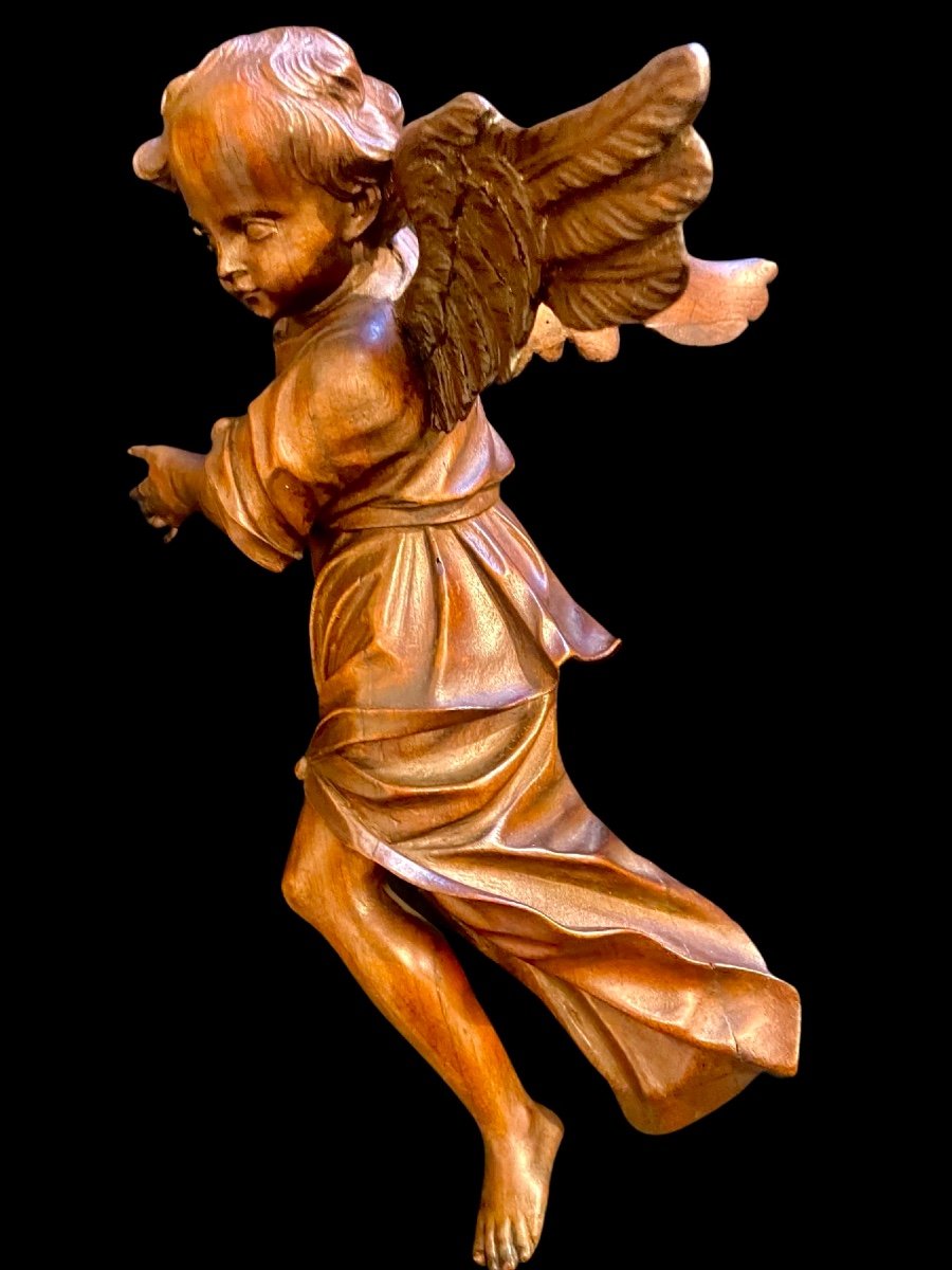 Coppia di angeli a figura intera in legno scolpito.Liguria.-photo-4