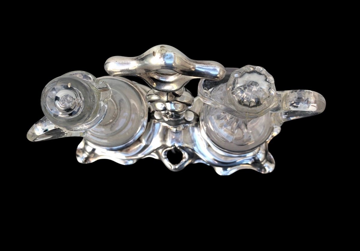 Oliera in argento sbalzato con motivi art nouveau.Punzone Minerva.Francia.-photo-1